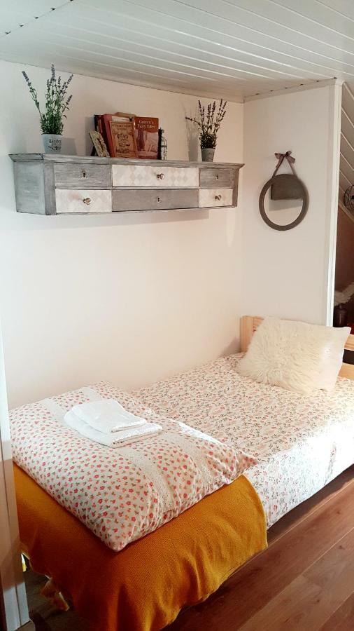 La Taniere Douce Bed and Breakfast Soulaucourt-sur-Mouzon Exteriör bild