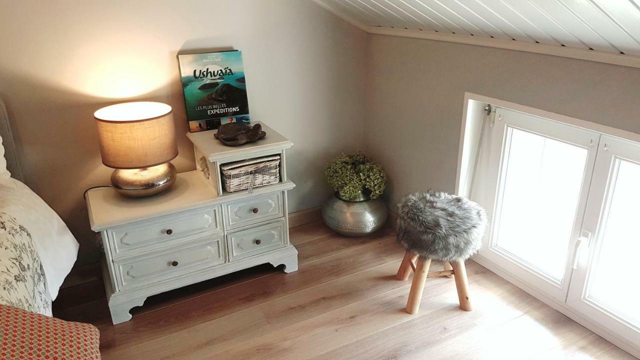 La Taniere Douce Bed and Breakfast Soulaucourt-sur-Mouzon Exteriör bild